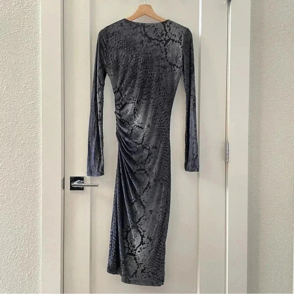 Fuzzi by Jean Paul Gaultier Snake Print Long Sleeve Velvet Midi Dress Gray M - Picture 3 of 8